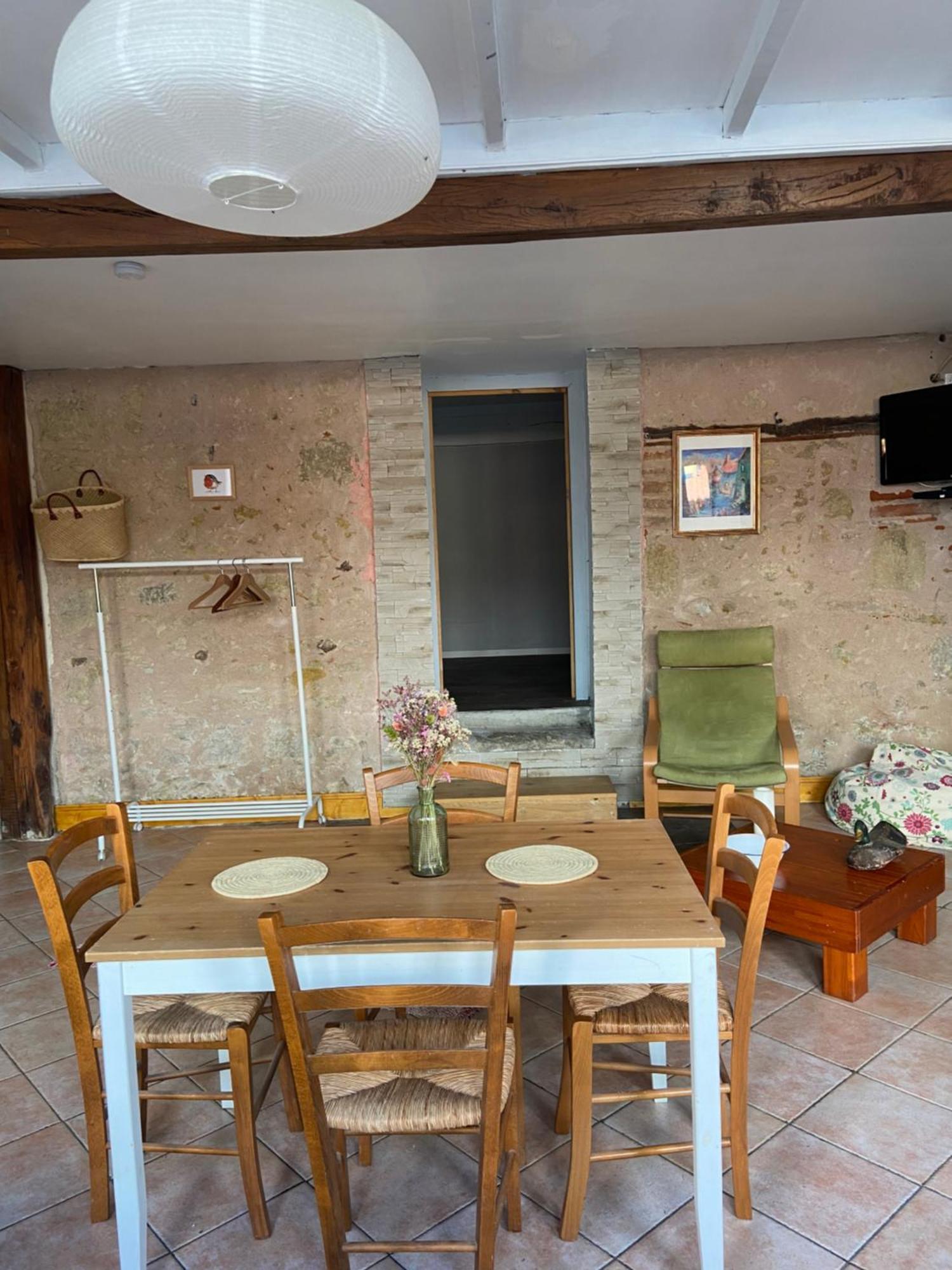 Appartement 3 Pieces Rdc Plein Centre Ville Marciac Ngoại thất bức ảnh